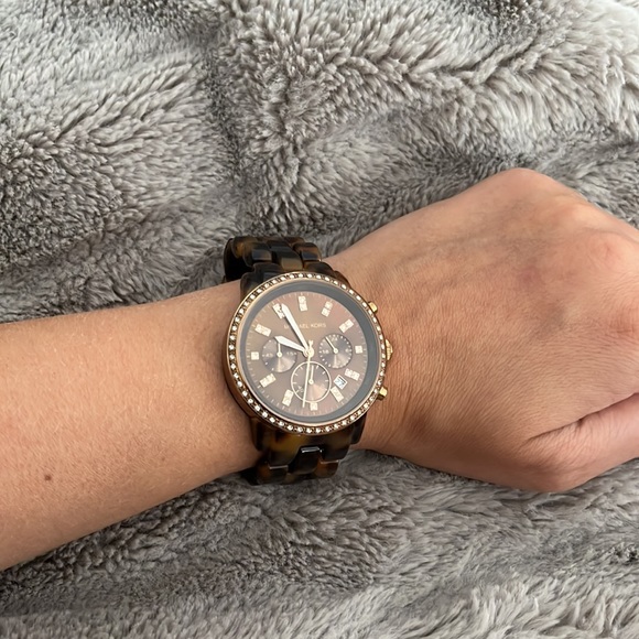 Michael Kors Watch - Picture 7 of 7